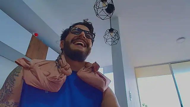 thomas_gun live sex cam