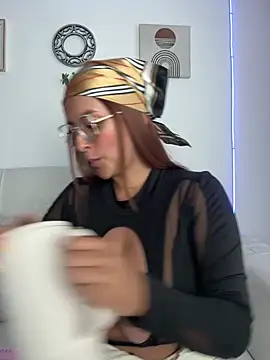 seized_lust - Seized_lust's free webcam