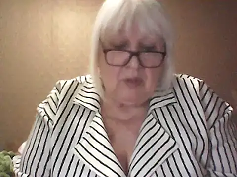 alexia64231 - Alexia64231's free webcam