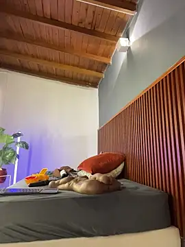 marilynsmith01 (F young) - finger in my bigass