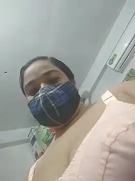 momo_loves - Momo_loves's free webcam - UK Sex Cams