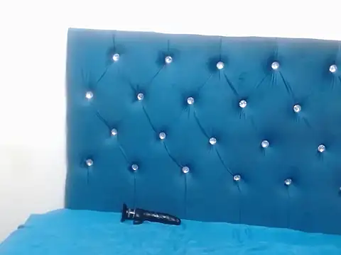 ShySweetDarckChoc webcam