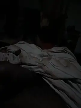 jakaksiaj (M twink) - Show nipple