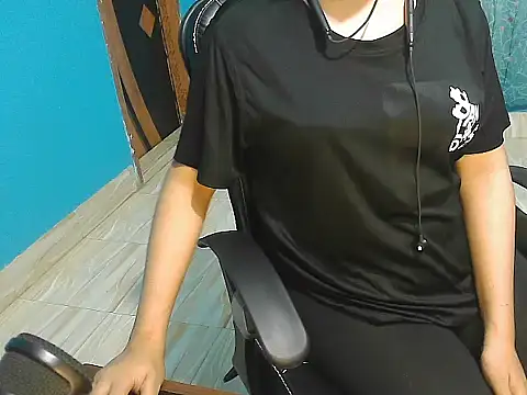 meghbalikargolponoy09 - Meghbalikargolponoy09's free webcam - UK Sex Cams