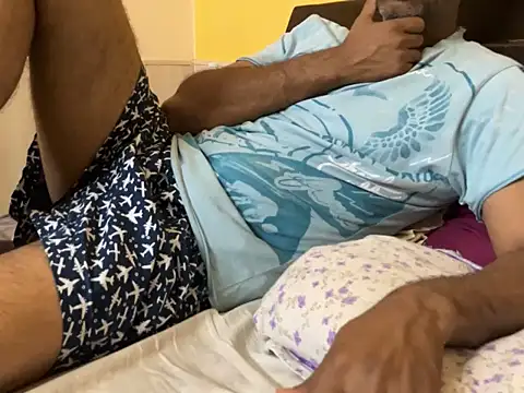 urbrownbunny (Ask my age) - Cumshot in Public