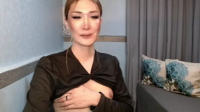 xMeganFucks69 webcam