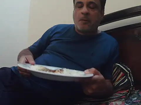 desipapaxxx (Ask my age) - CUM SHOW 💦 SHAMELESS DADDY 🫦🍆🫦