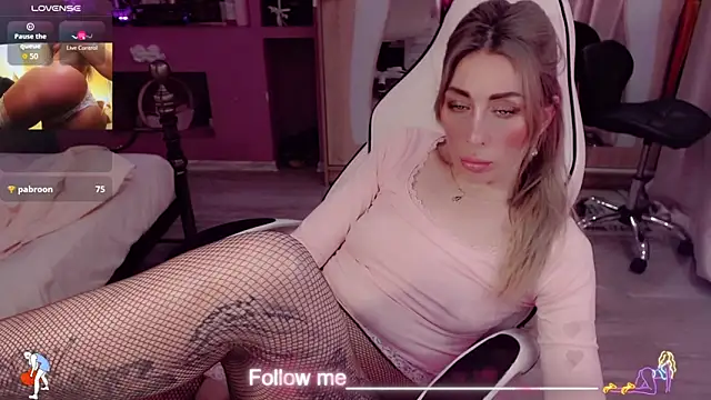 anniegold_ - AnnieGOld_'s free webcam - UK Sex Cams