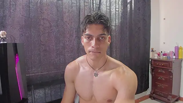 alessiovitale - AlessioVitale's free webcam - UK Sex Cams