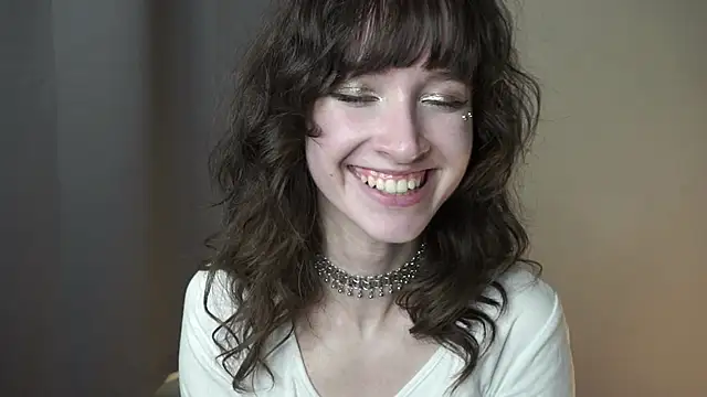 dellaleck (F teen) - Let's take off shirt