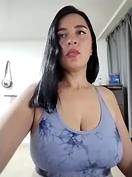 Webcam Model (hailey85)  is live.Free join now!