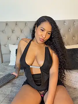 izzybelmonth12 webcam