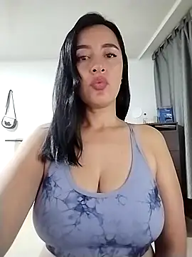 hailey85 - Hailey85's free webcam