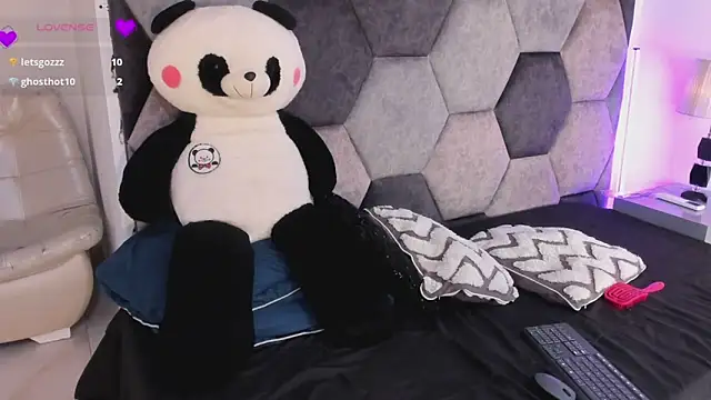 dulcejones - DulceJones's free webcam