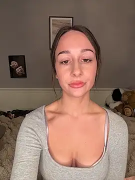 chiarasommer - ChiaraSommer's free webcam - UK Sex Cams