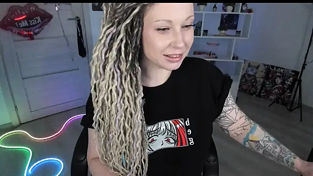 honeysallymoore - HoneySallyMoore's free webcam - UK Sex Cams