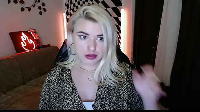 ariana_saint - Ariana_Saint's free webcam