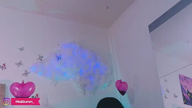 MiiaBlumm_