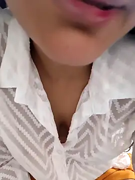 shalu_g - Shalu_G's free webcam