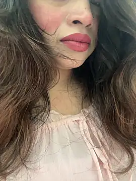 Webcam Model (riya_sharma11)  is live.Free join now!