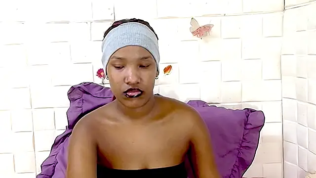 EroticSexyPrada live sex cam