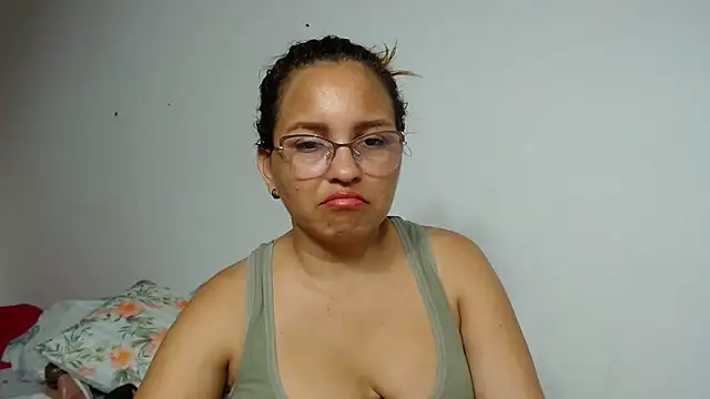 agatha_browser - Agatha_browser's free webcam - UK Sex Cams