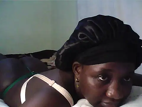 adaline-paris - Adaline-Paris's free webcam