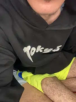 HitShelf live sex cam