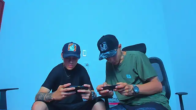 Thomas-Wil live sex cam