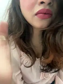 Webcam Model (riya_sharma11)  is live.Free join now!