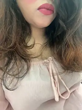 Webcam Model (riya_sharma11)  is live.Free join now!