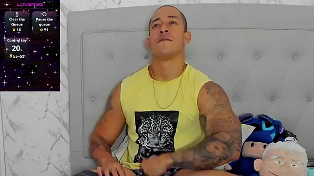 luigiferrara live sex cam