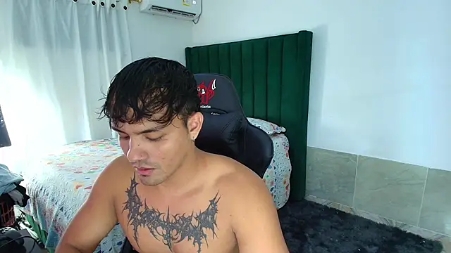 man_dur07 - Man_dur07's free webcam - UK Sex Cams