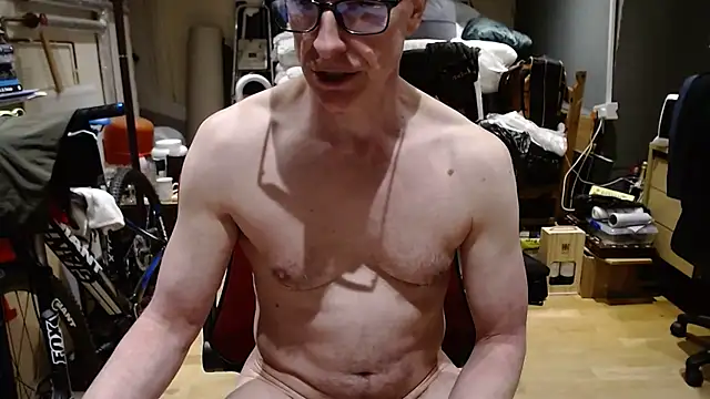 hung2mike - Hung2Mike's free webcam - UK Sex Cams