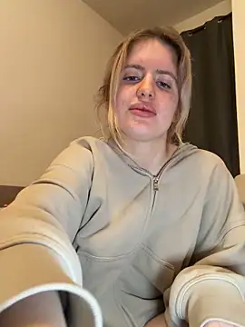 holly-glamour (G young) - Blowjob