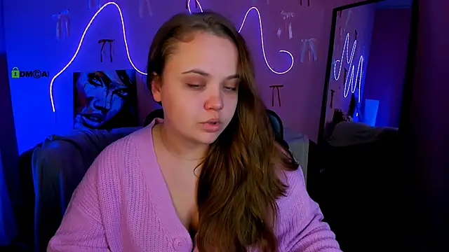 catherine_kitty (F young) - flash boobs