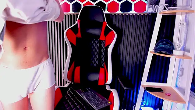 cristopher_wild (M twink) - pay for a medical procedure