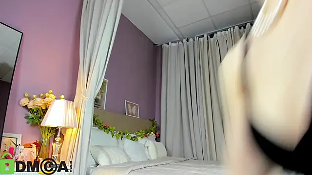 dearly_emily (F young) - Suck boobs