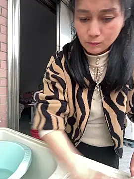 美女buusoom在线直播