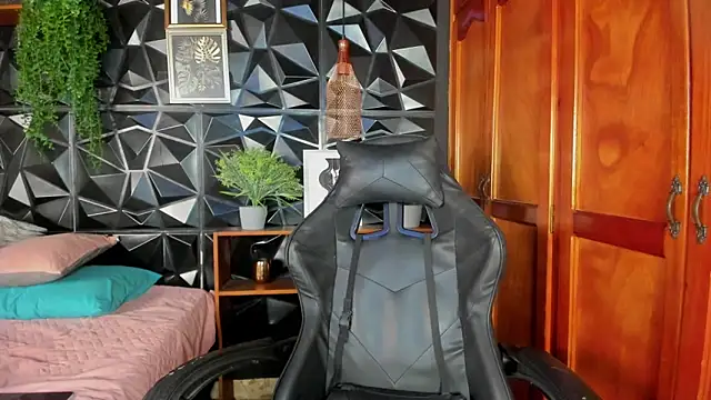 elliot_colton (M twink) - look how I get my milk and eat it