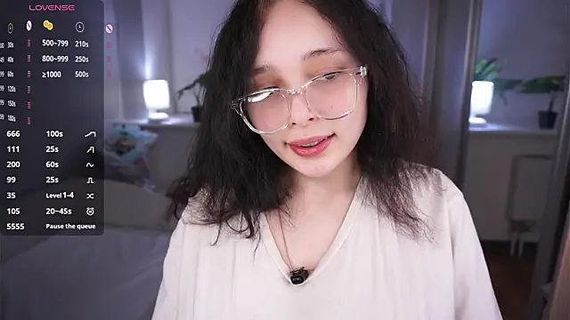 hannahayles (F teen) - spit on the tits