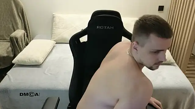 larstar01 (M young) - The happiest day:inlove: