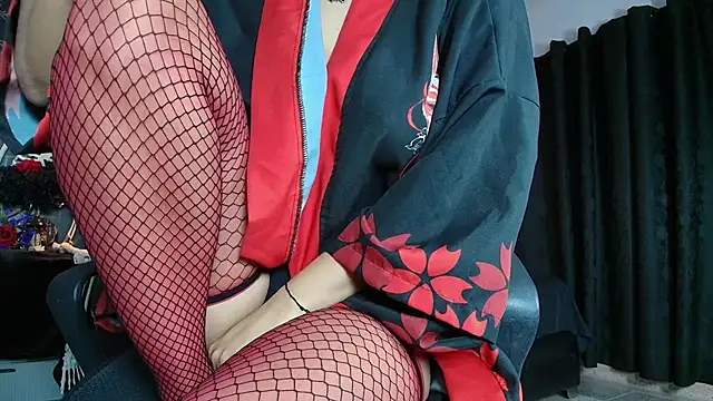 alexhoe_ (F young) - Ride dildo yoga ball