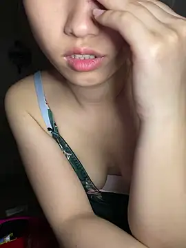 ali_za88 (Ask my age) - Cum on her boobs