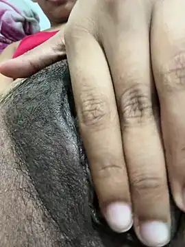 Webcam Model (Valen_1990)  is live.Free join now!