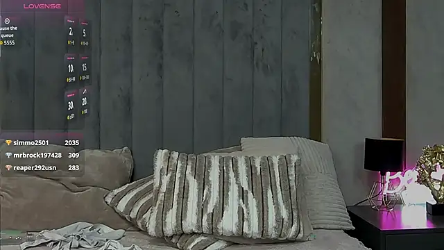 sierra_quinn (F milf) - Titty Job Show