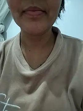 lolo890 - Lolo890's free webcam