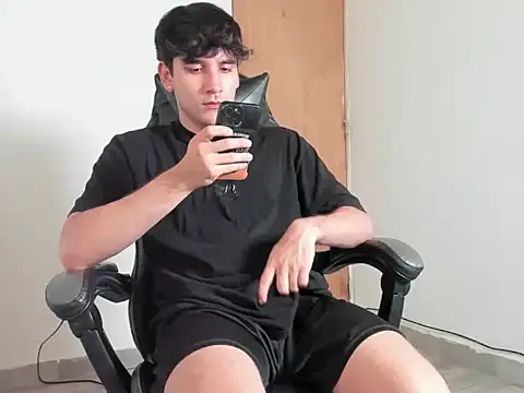 leo030809 live sex cam