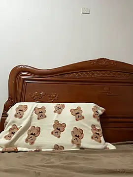 lili-8979 (F young) - 想跟哥哥做爱，快来约我