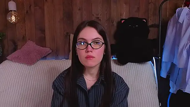 domitilaharmer (F young) - I'll show you my eyes close and my lips